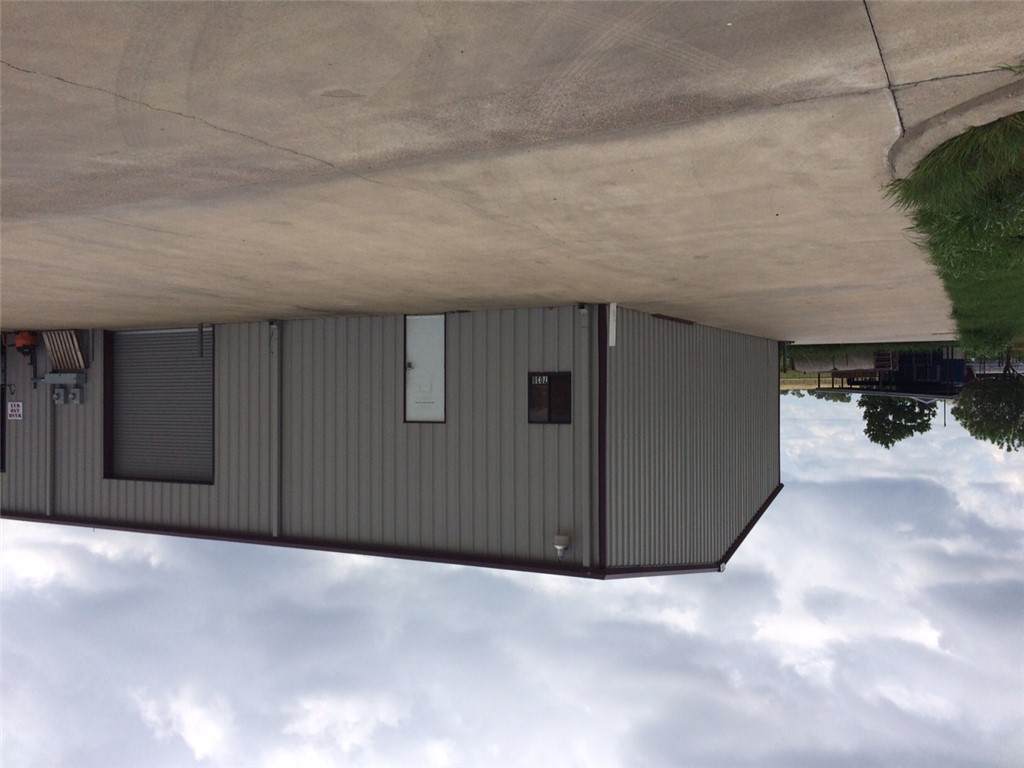 7038 Coyote Run Rd - Photo 1