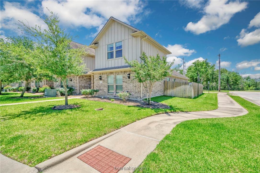 3110 Claremont Drive - Photo 1