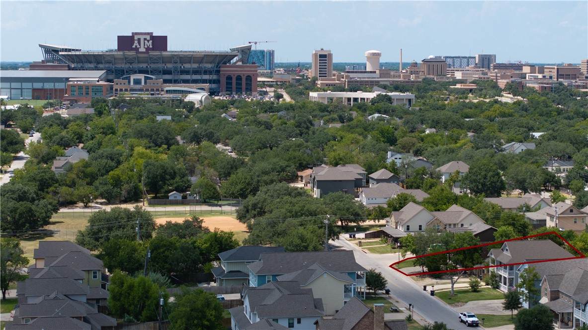 801 Fairview Avenue - Photo 1