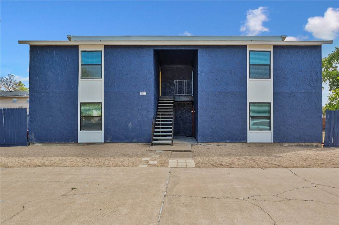 1537 Pine Ridge Drive - Photo 1