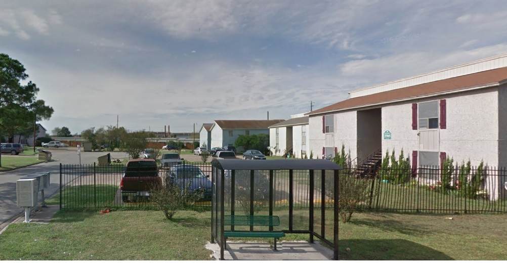 2701 Poplar Circle - Photo 1