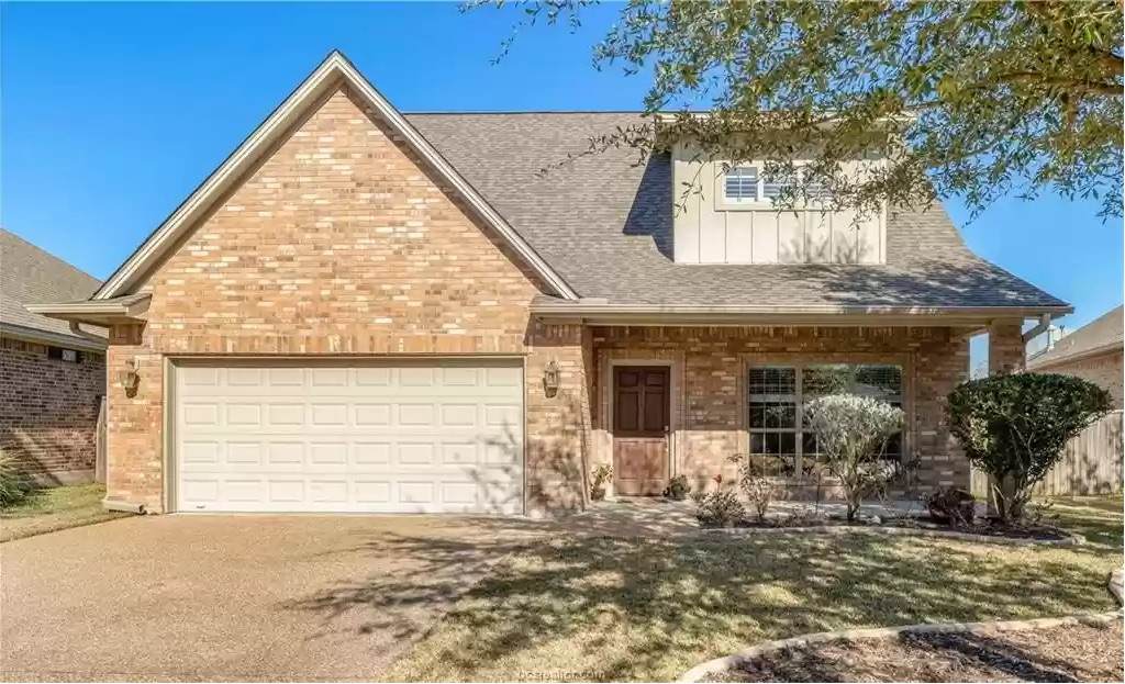 2204 Carlisle Court - Photo 1