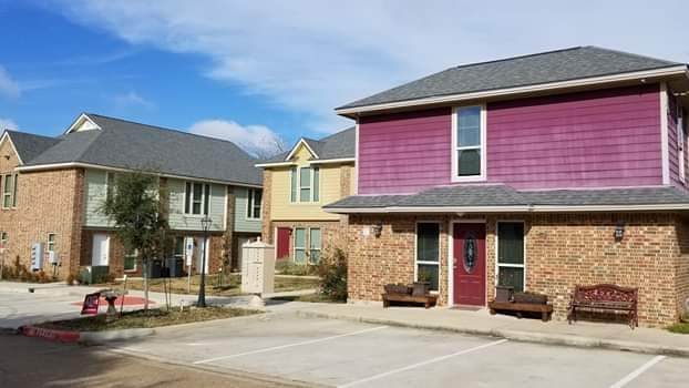 903 Balcones Drive - Photo 1