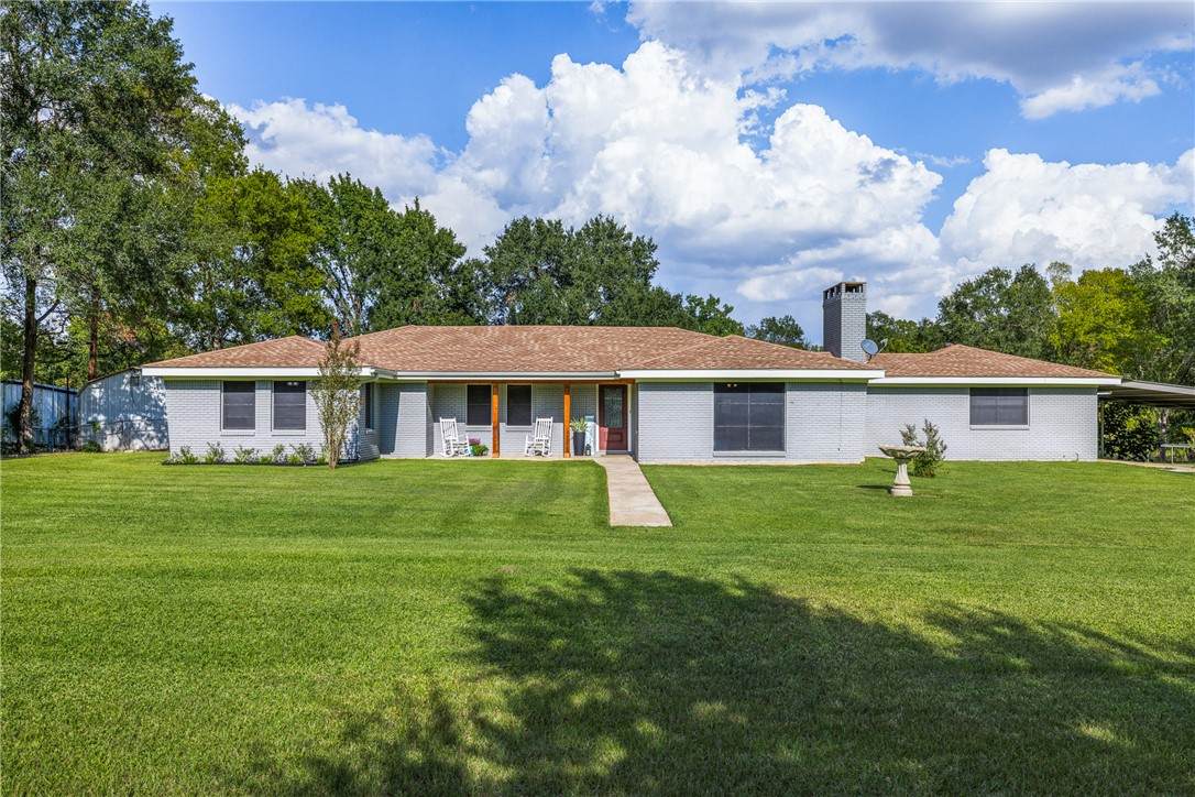 1102 N. Pecan Street - Photo 1