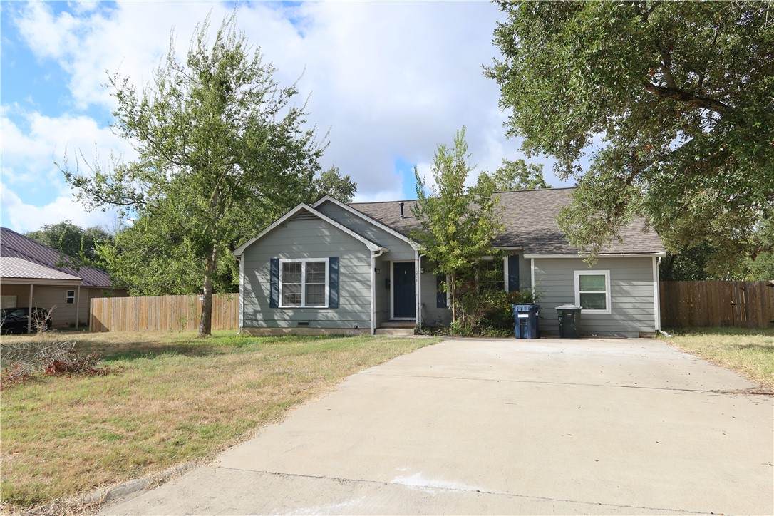 1008 Puryear Drive - Photo 1