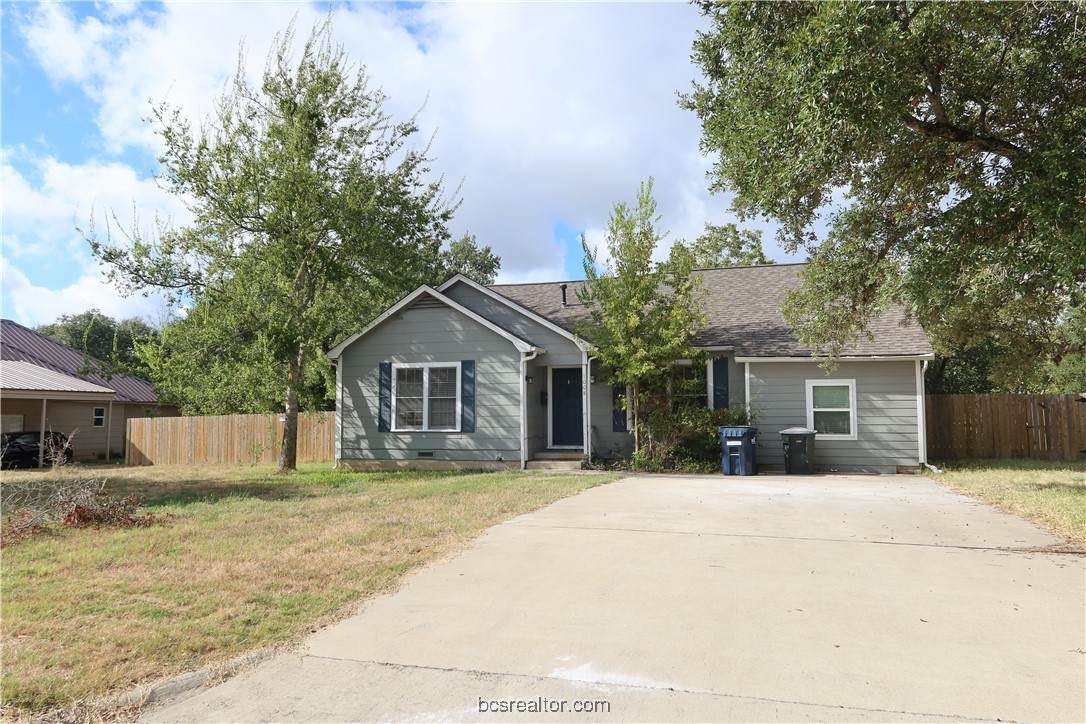 1008 Puryear Drive - Photo 1