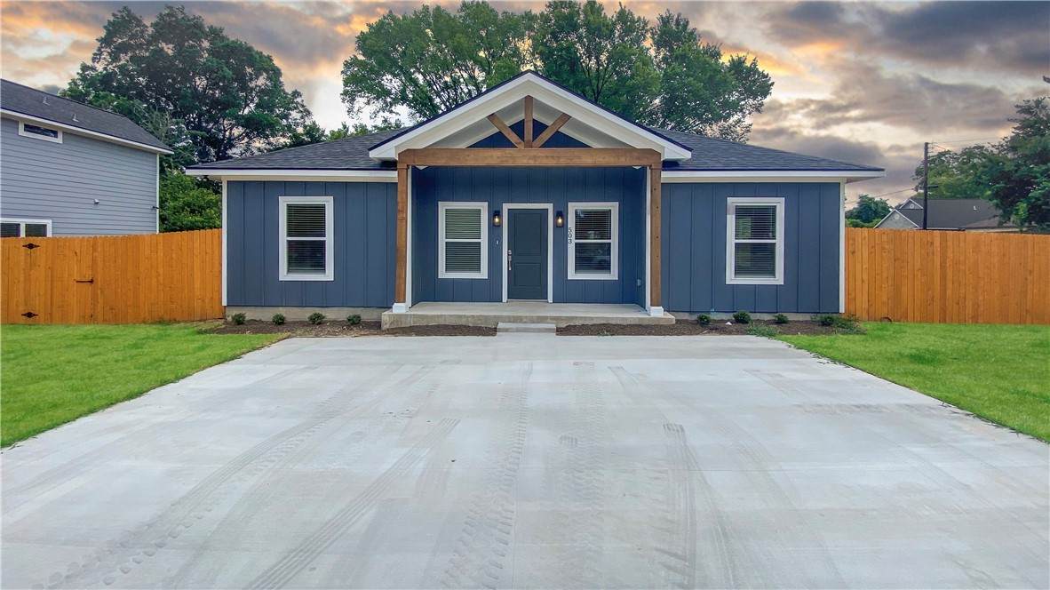 503 Logan Avenue - Photo 1