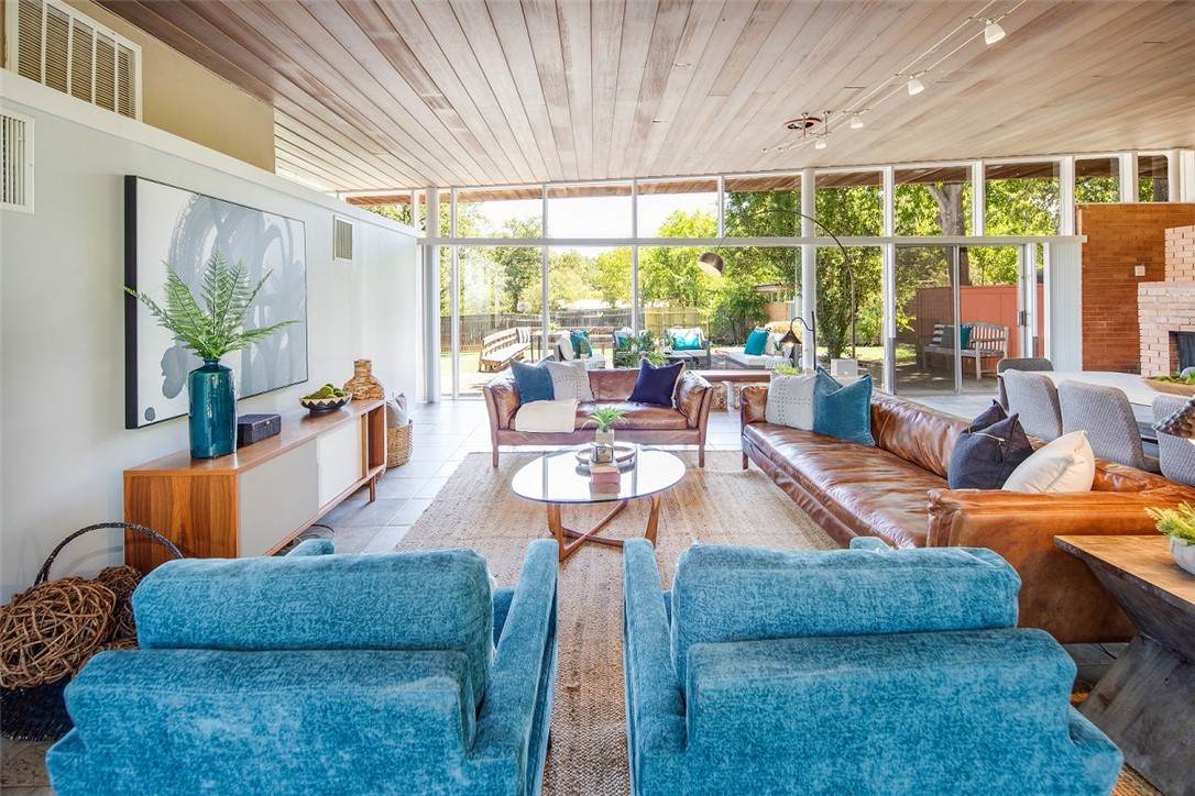 1206 Orr Street - Photo 1