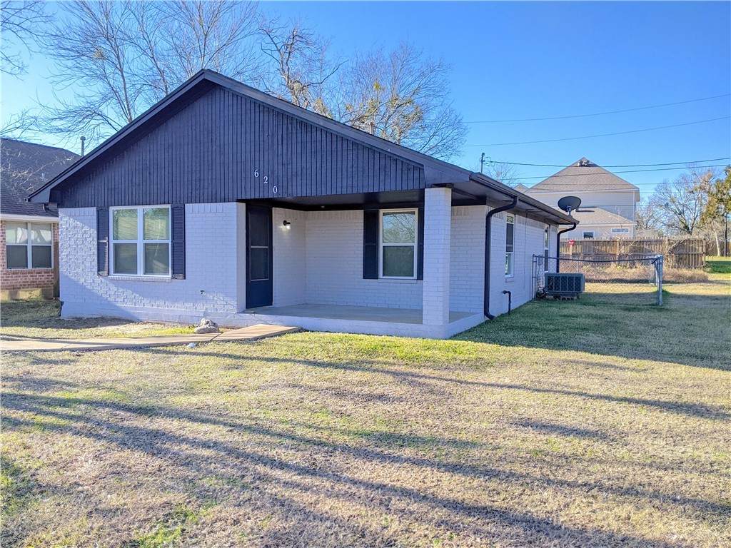 620 Pasler Street - Photo 1