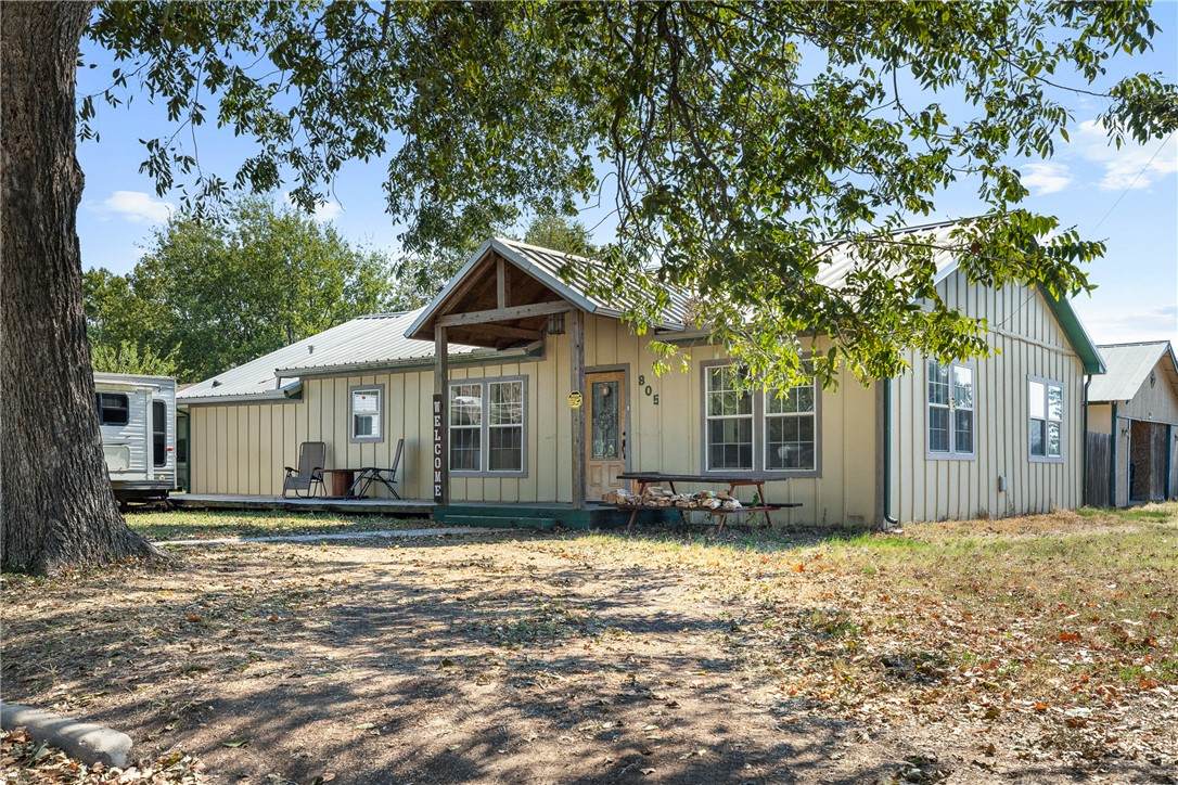 805 Fawn Street - Photo 1