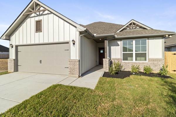 1924 Stubbs Drive - Photo 1