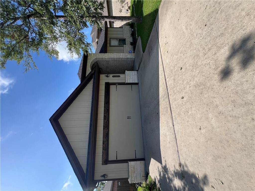 2505 Portland Avenue - Photo 1