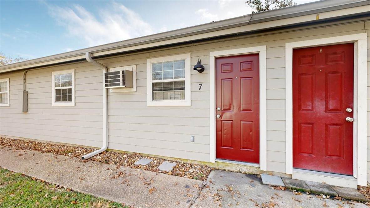 500 Foch Street - Photo 1