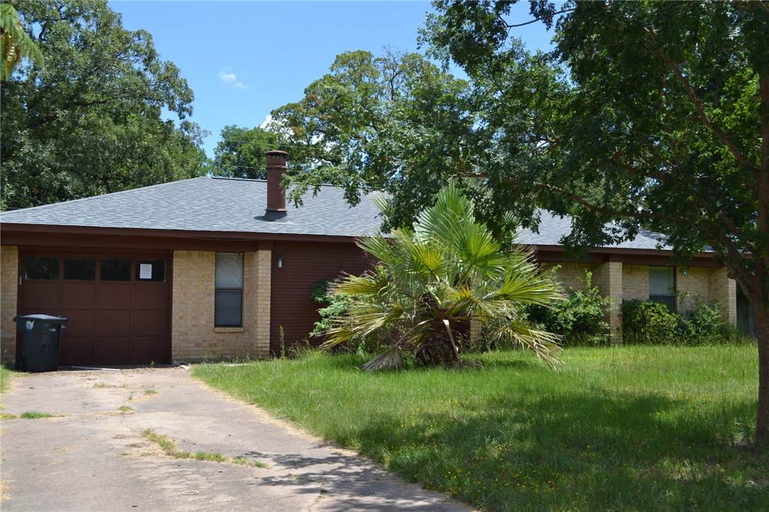 1006 San Benito Drive - Photo 1