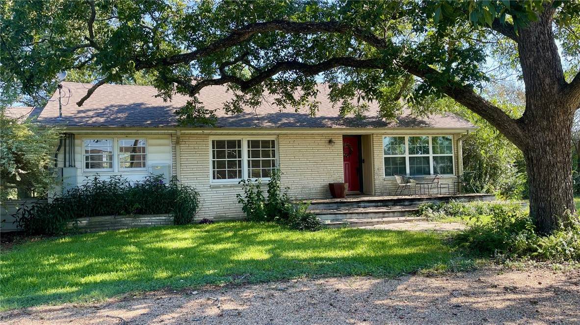 704 Colorado St  (+/-1.601 Acres) - Photo 1