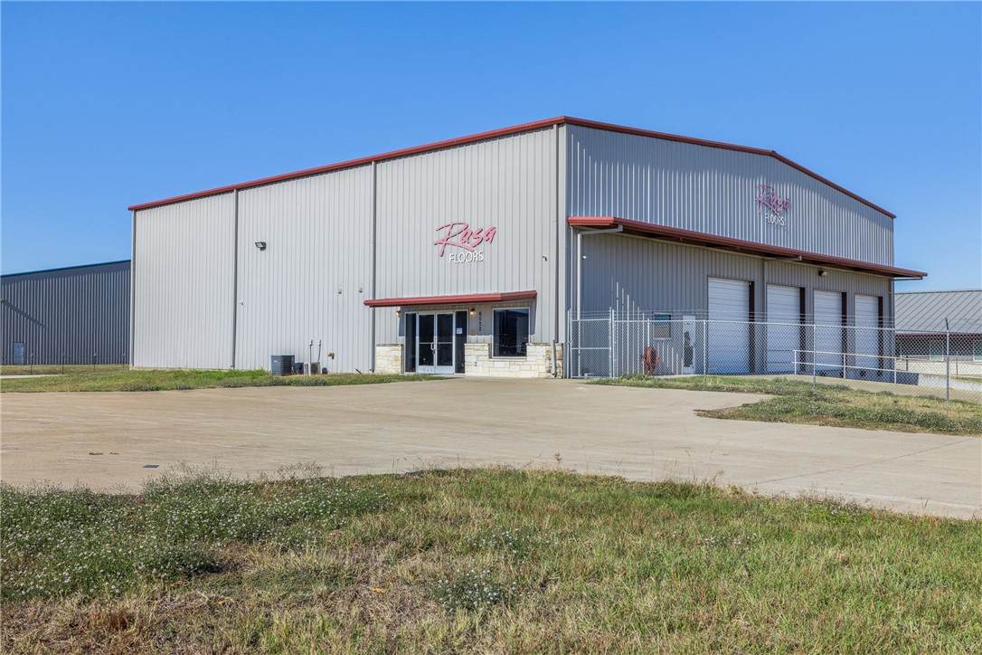 6022 Imperial Loop - Photo 1