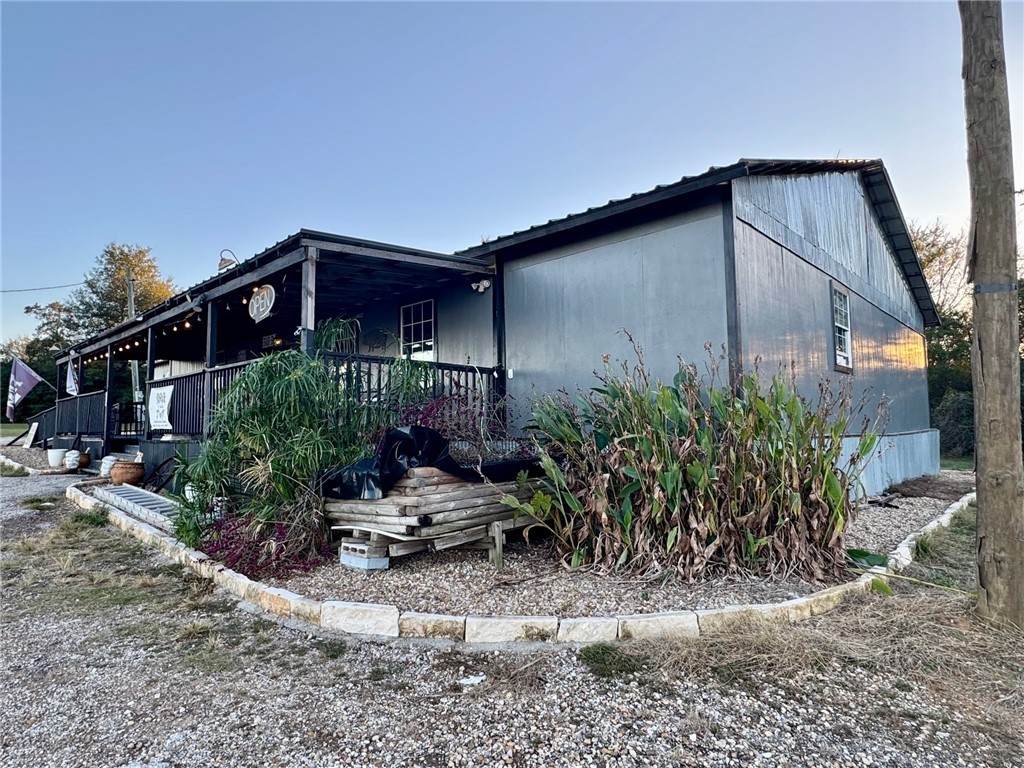 1621 Main Street - Photo 1