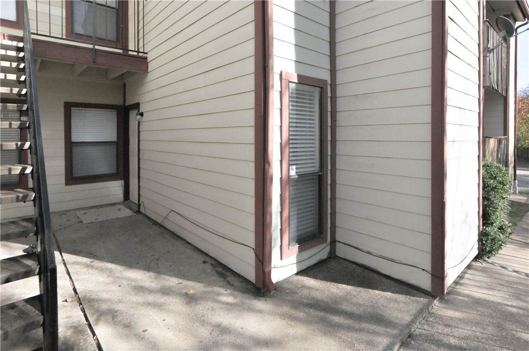 1107 Verde Drive - Photo 1