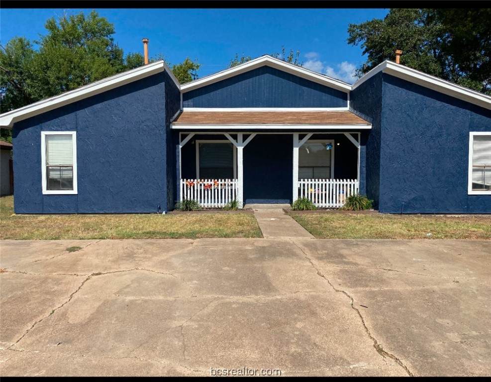 1527 Pine Ridge Drive - Photo 1