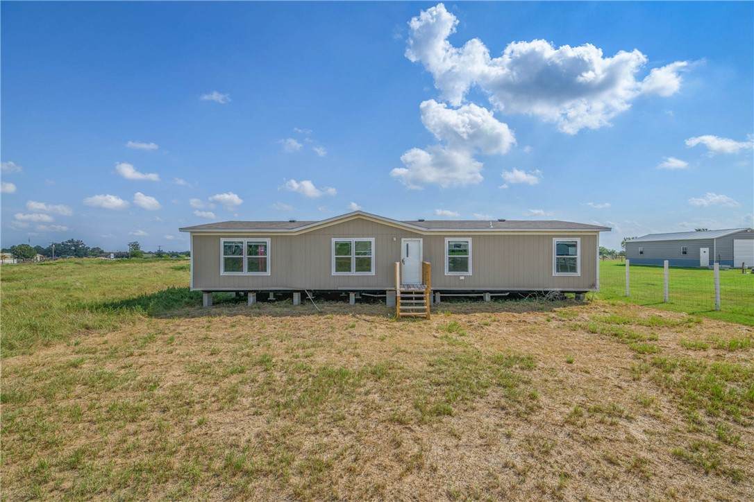 7401 Catalina Hill Court - Photo 1