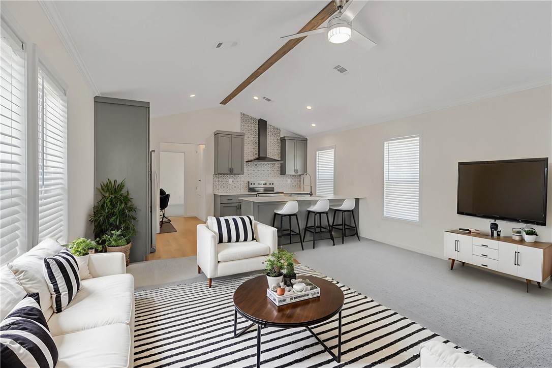 495 Avenue C - Photo 1