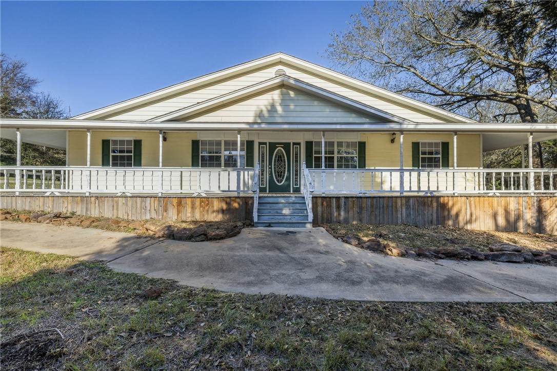 4126 County Road 4262 - Photo 1