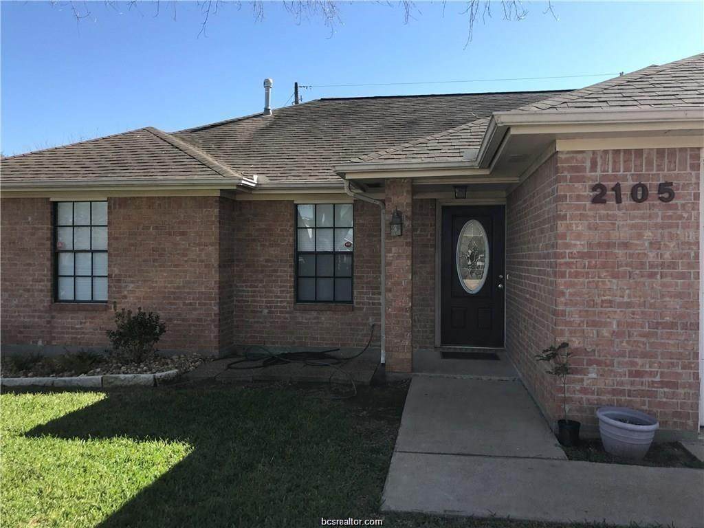 2105 Pebblebrook Lane - Photo 1