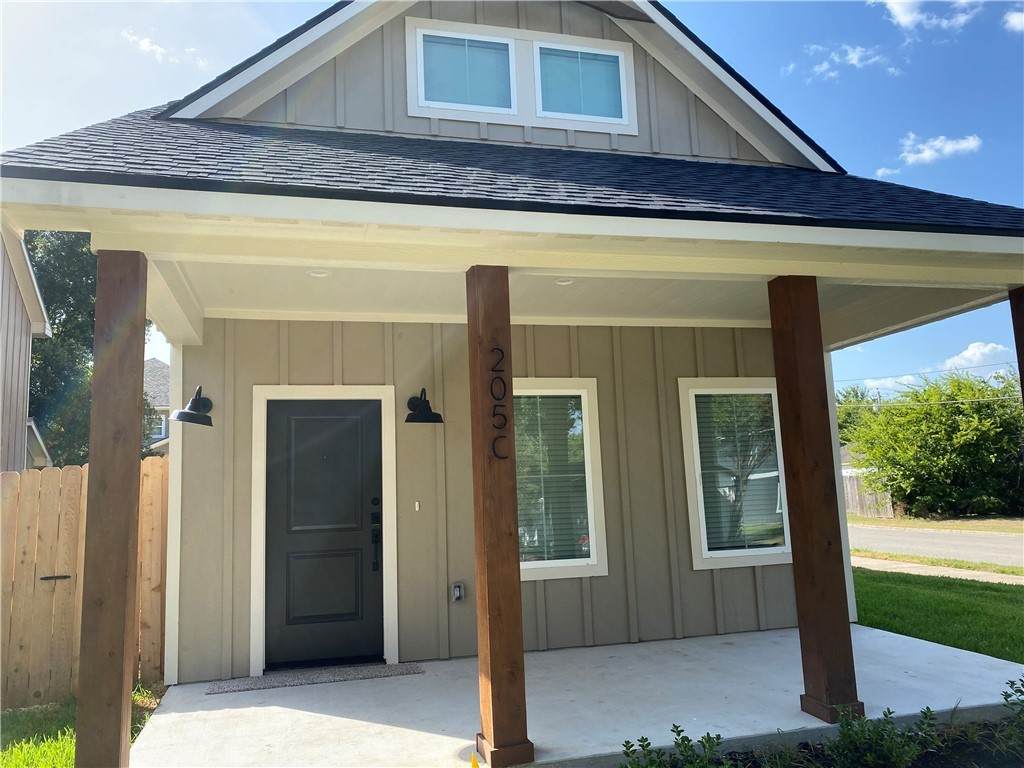 205 Sterling Street - Photo 1