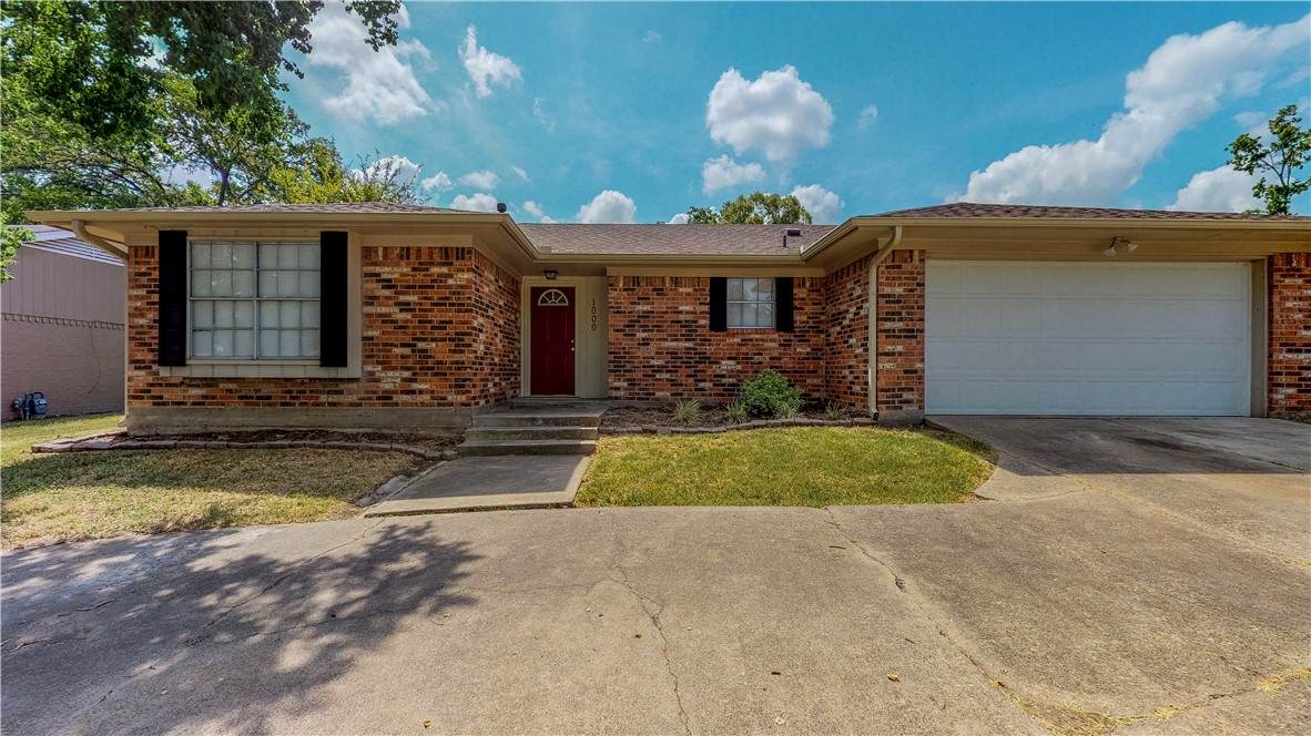 1000 Holleman Drive - Photo 1