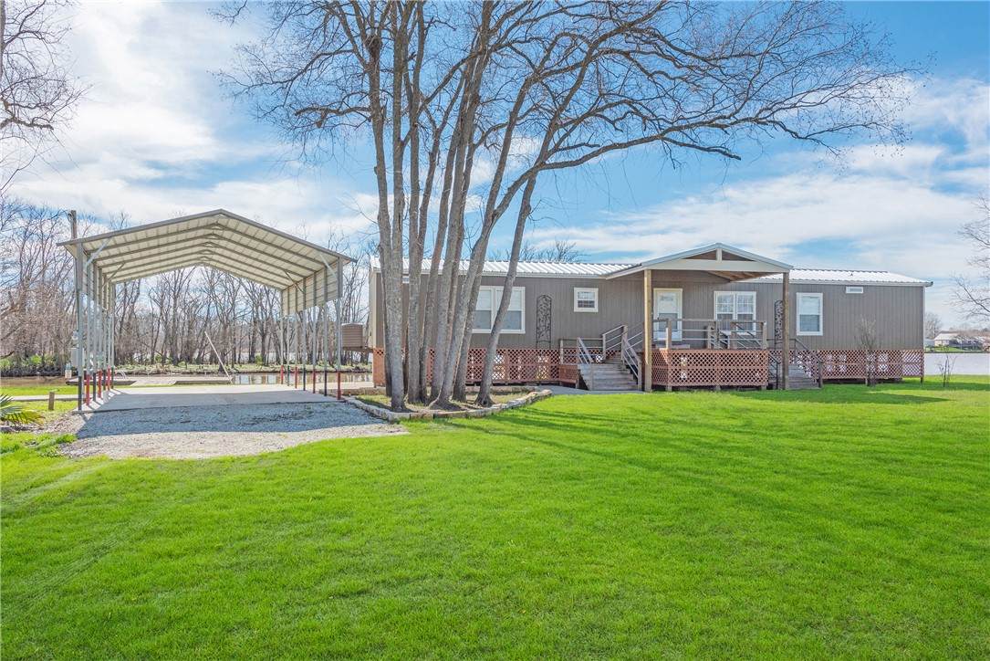 398 River Oaks Drive - Photo 1