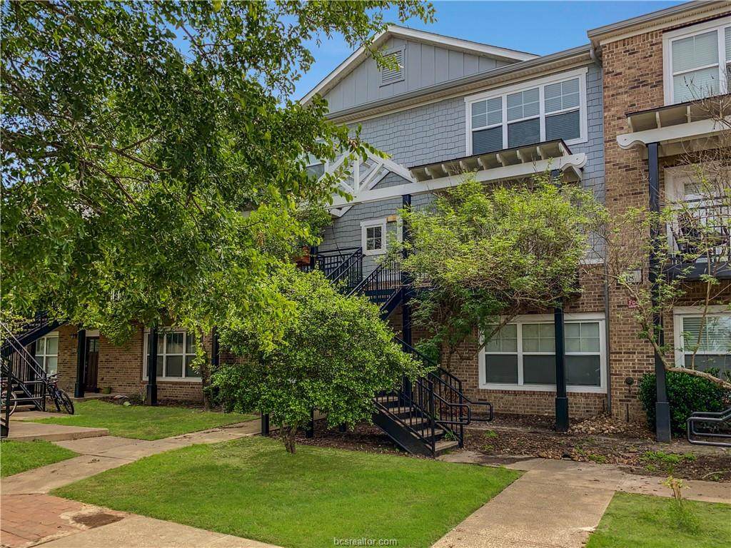 1725 Harvey Mitchell #1824 Parkway - Photo 1