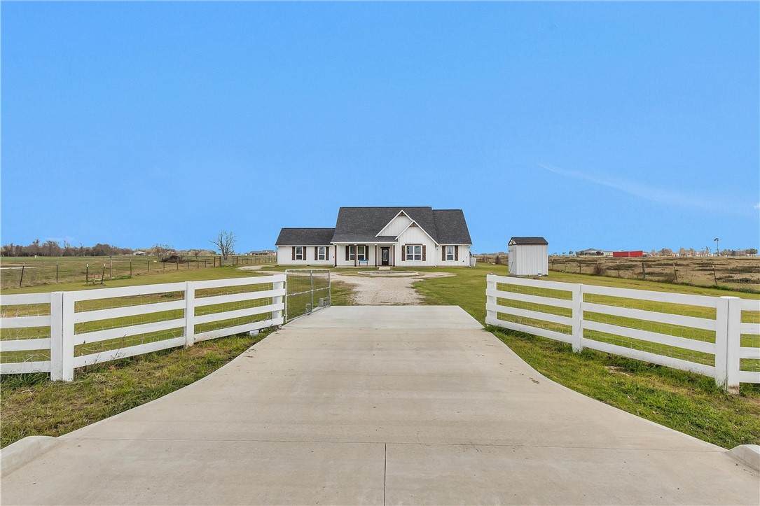 36244 Cochran Road - Photo 1
