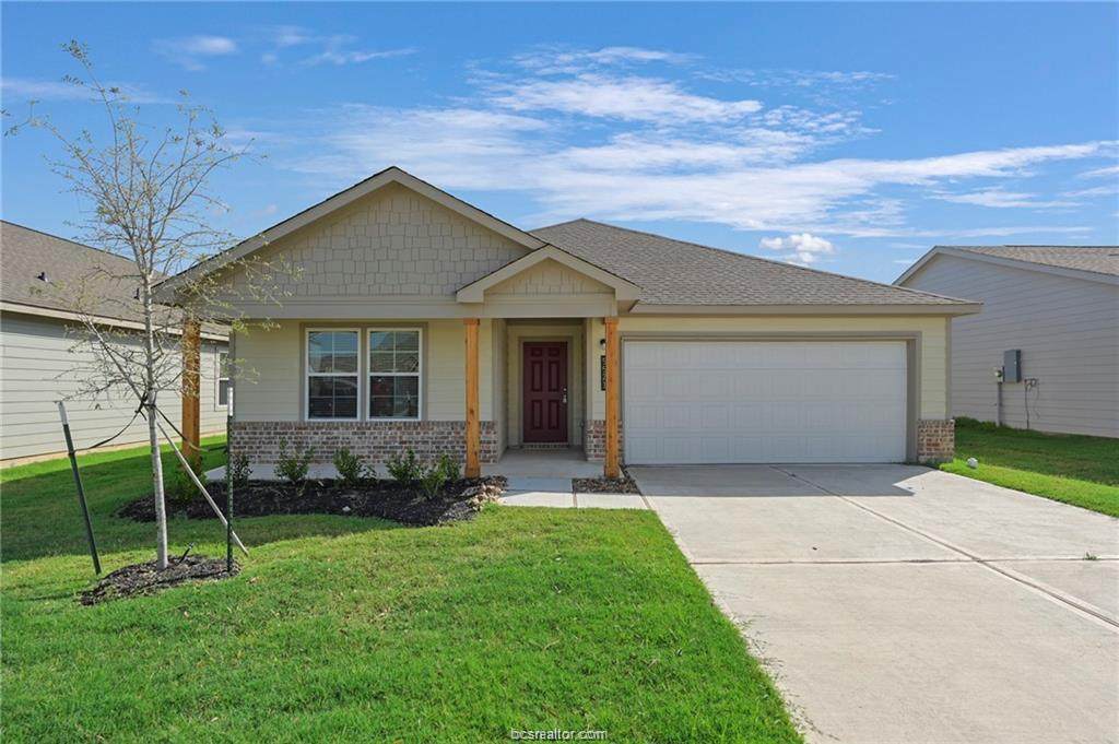 5521 Fox Bluff Drive - Photo 1
