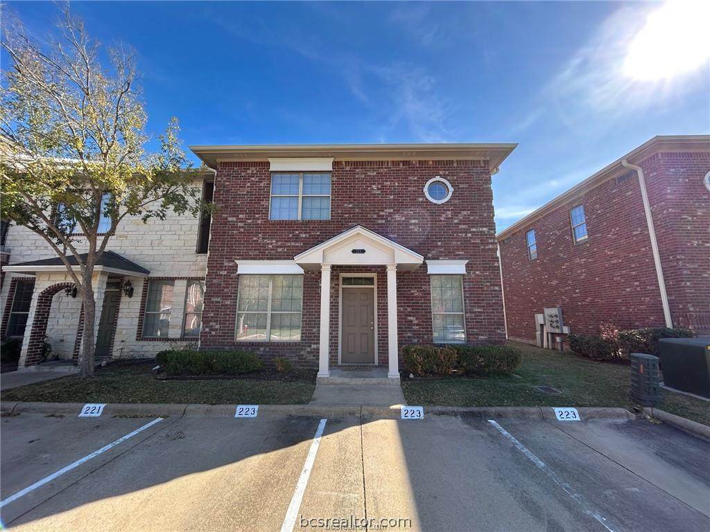 223 Forest Drive - Photo 1