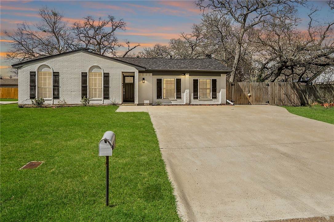 1203 Hawk Tree Drive - Photo 1
