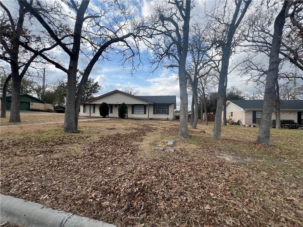 410 Fairway Drive - Photo 1