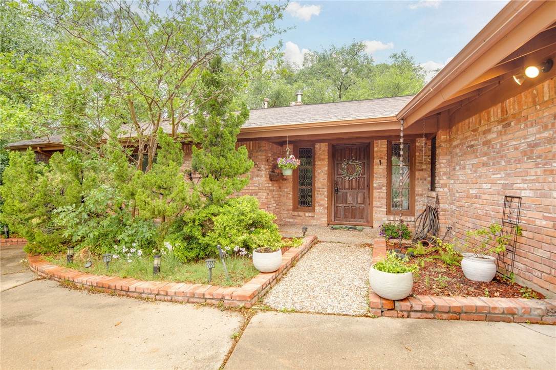 2902 Chaparral Circle - Photo 1