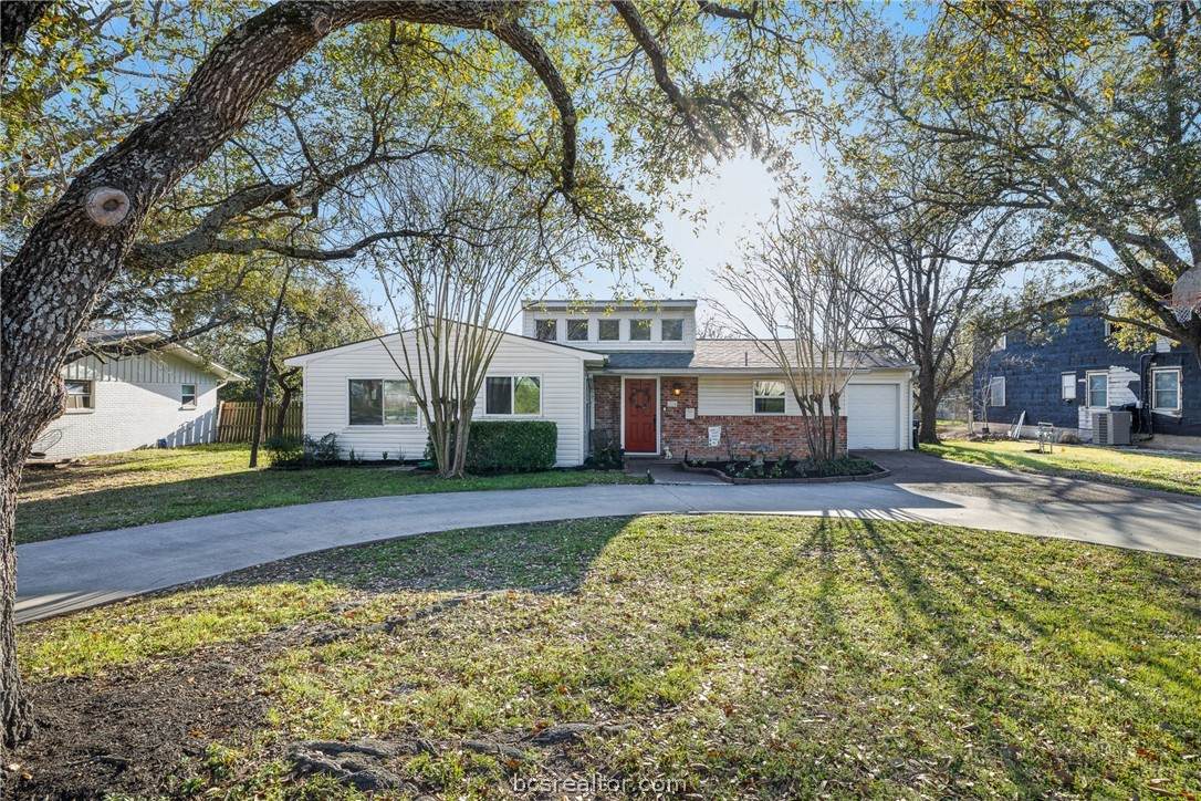 1214 Munson Avenue - Photo 1