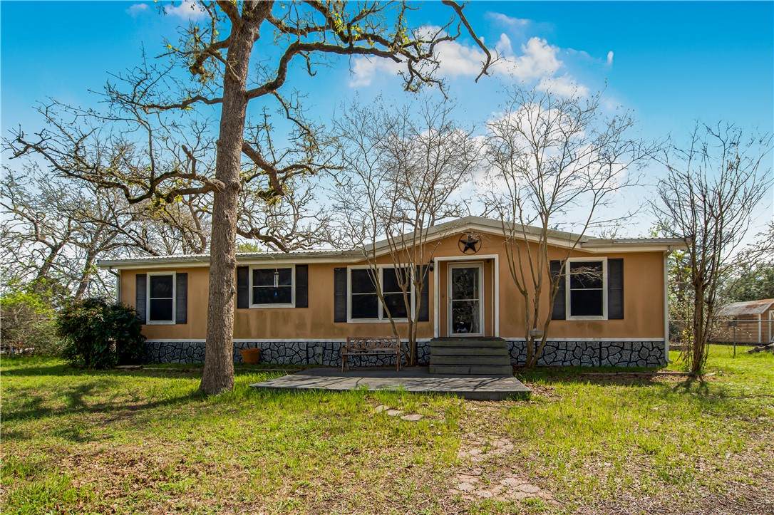 376 Loganberry Road - Photo 1