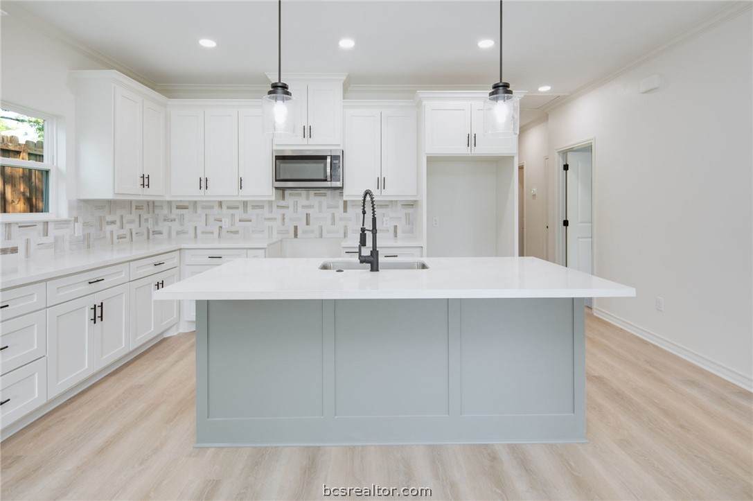 1800 Brookhaven Street - Photo 1