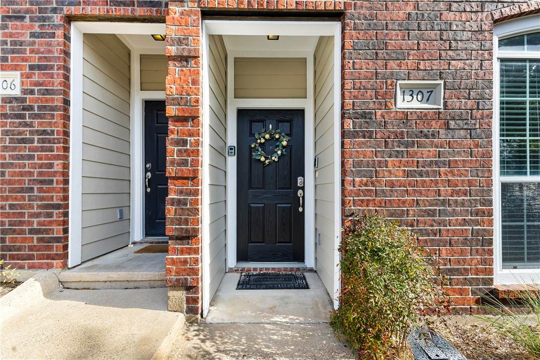 305 Holleman Drive - Photo 1