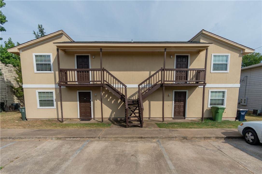 811 Yegua Street - Photo 1