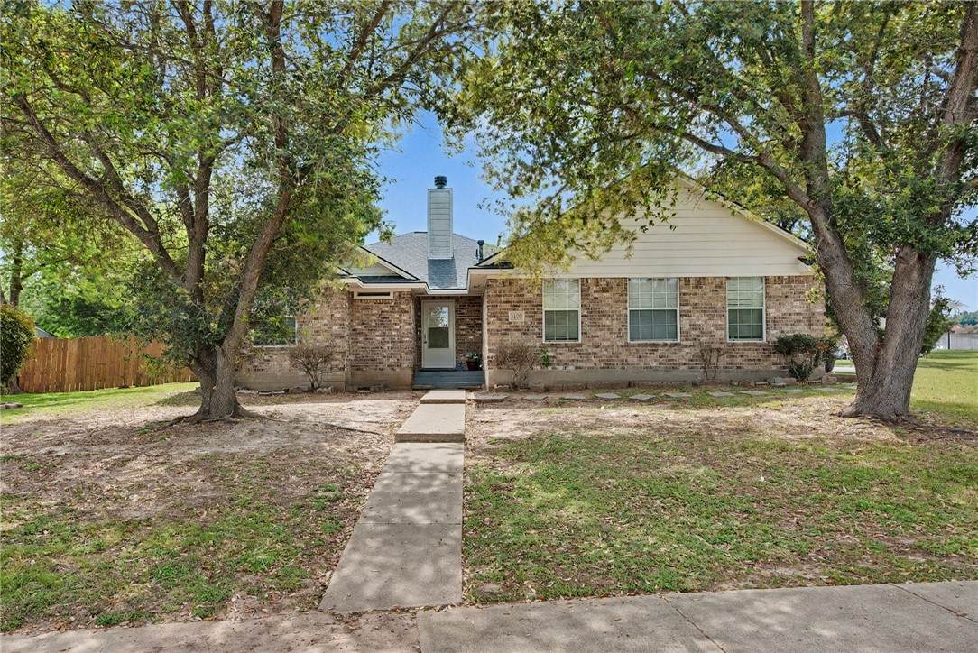 1400 Prairie Drive - Photo 1