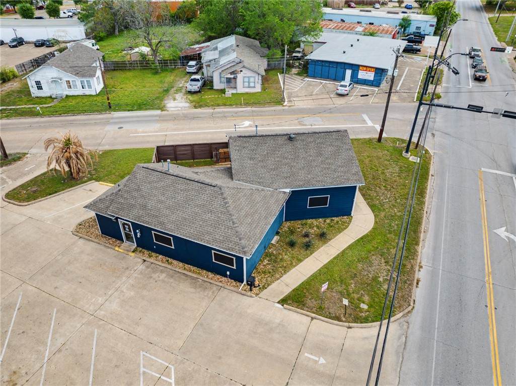 1227 College Avenue - Photo 1