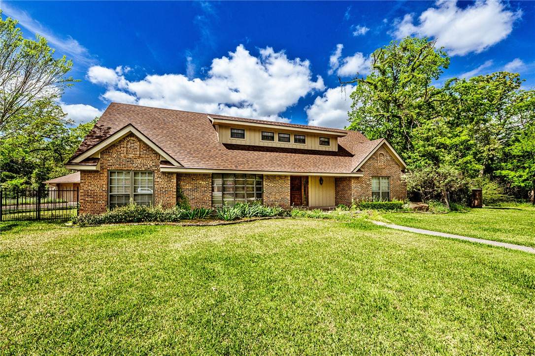 1100 Broadmoor Drive - Photo 1
