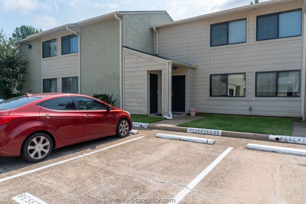 4513 Carter Creek Parkway - Photo 1