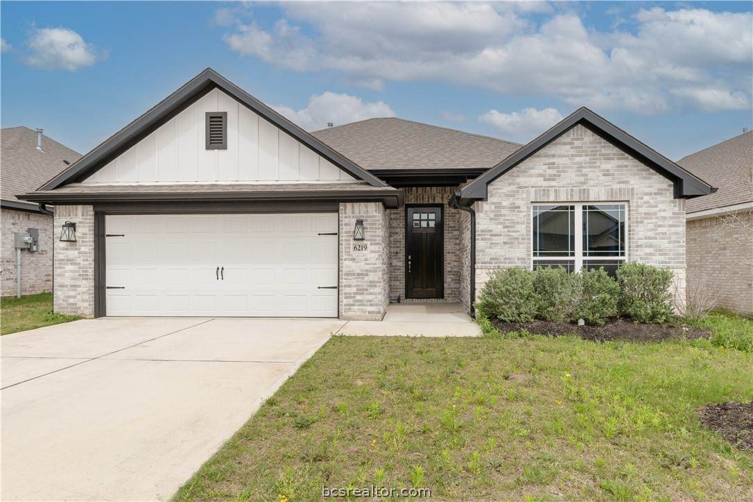 6219 Southern Cross Drive - Photo 1