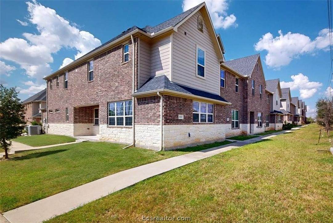 2027 Harvey Mitchell Parkway - Photo 1