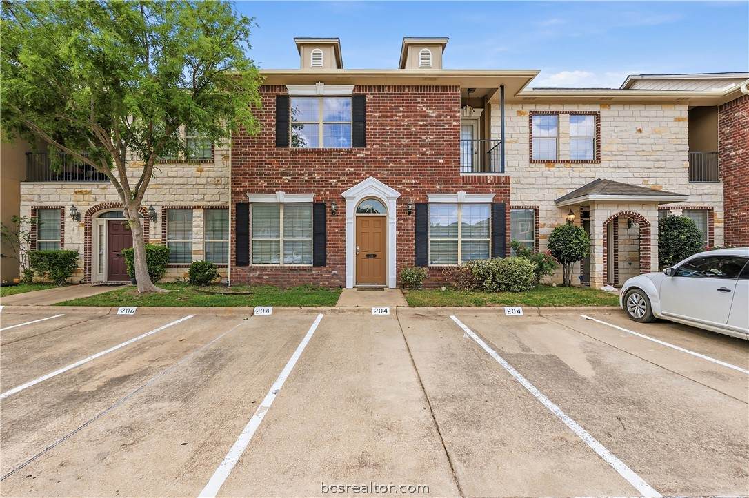 204 Forest Drive - Photo 1