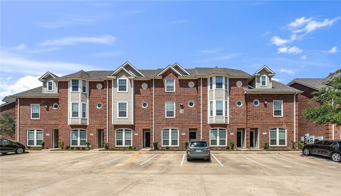 305 Holleman Drive - Photo 1